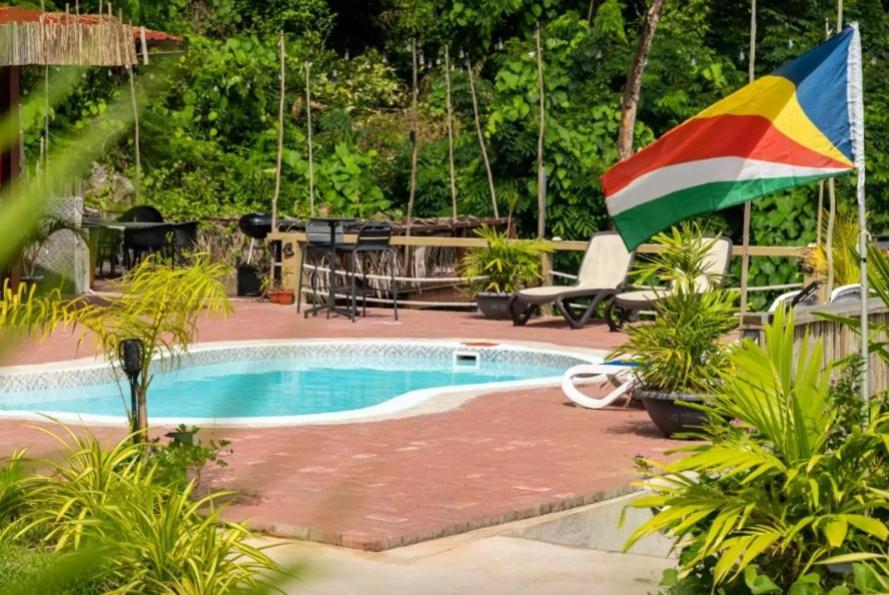 Auguste Holiday Residence Anse Etoile Екстериор снимка